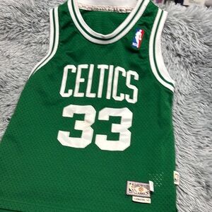 NBA Green and White Basketball Jersey with Number 33